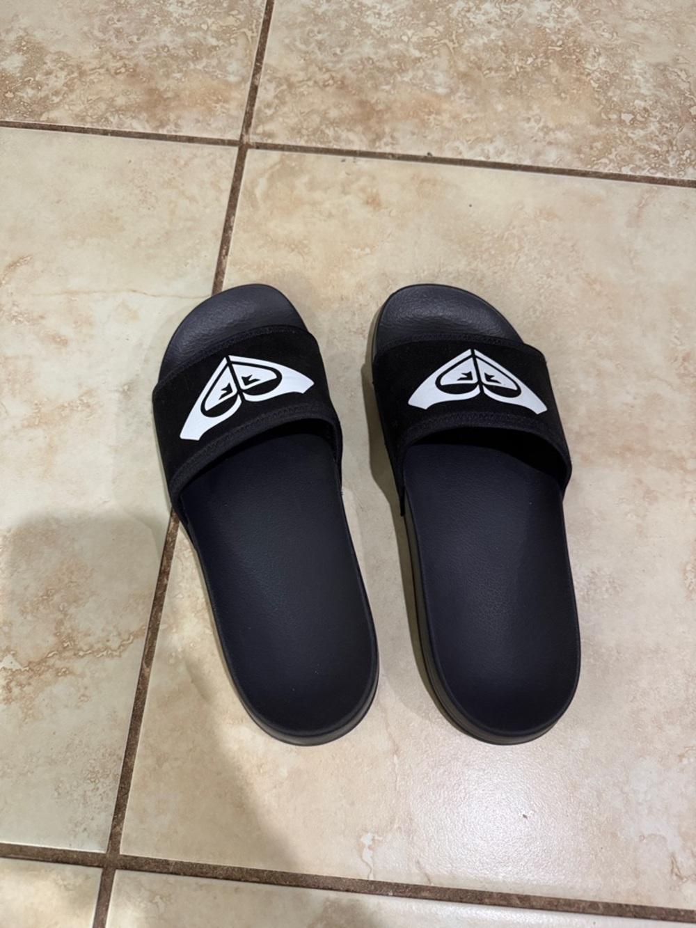Roxy Black Slides